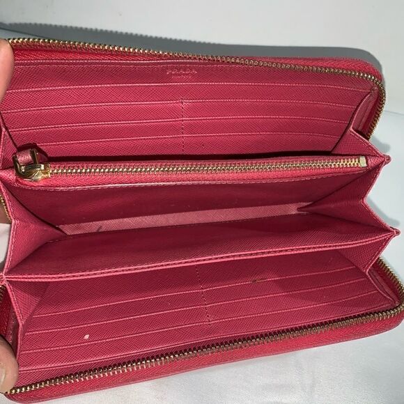 💥AUTHENTIC💥 Prada Saffiano Zip Around Clutch Wallet Pink - Picture 9 of 12